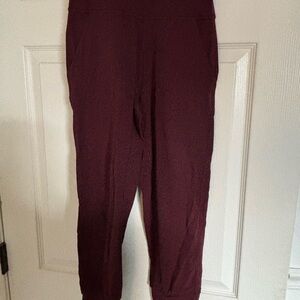 Lululemon Burgundy Cropped Joggers